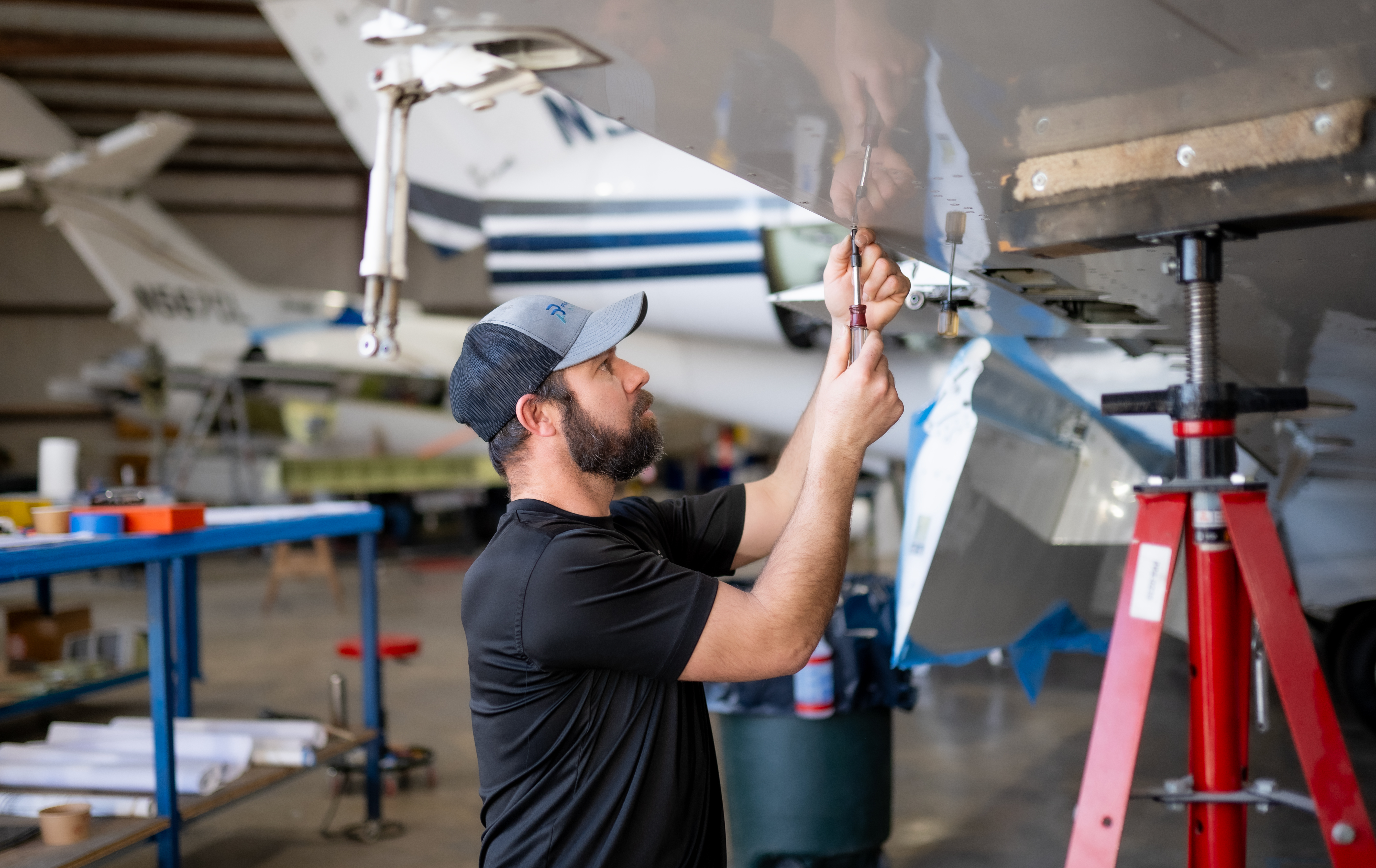Winglet installation with hangar view